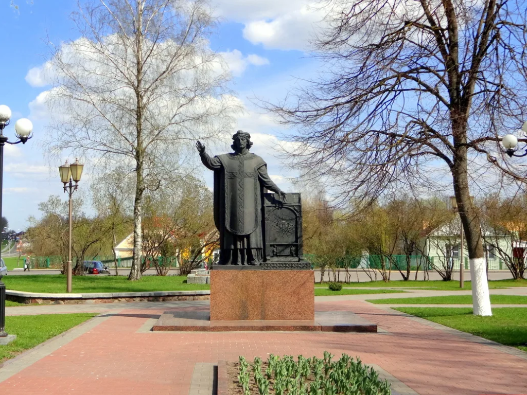 Памятник Франциску Скорине в Лиде